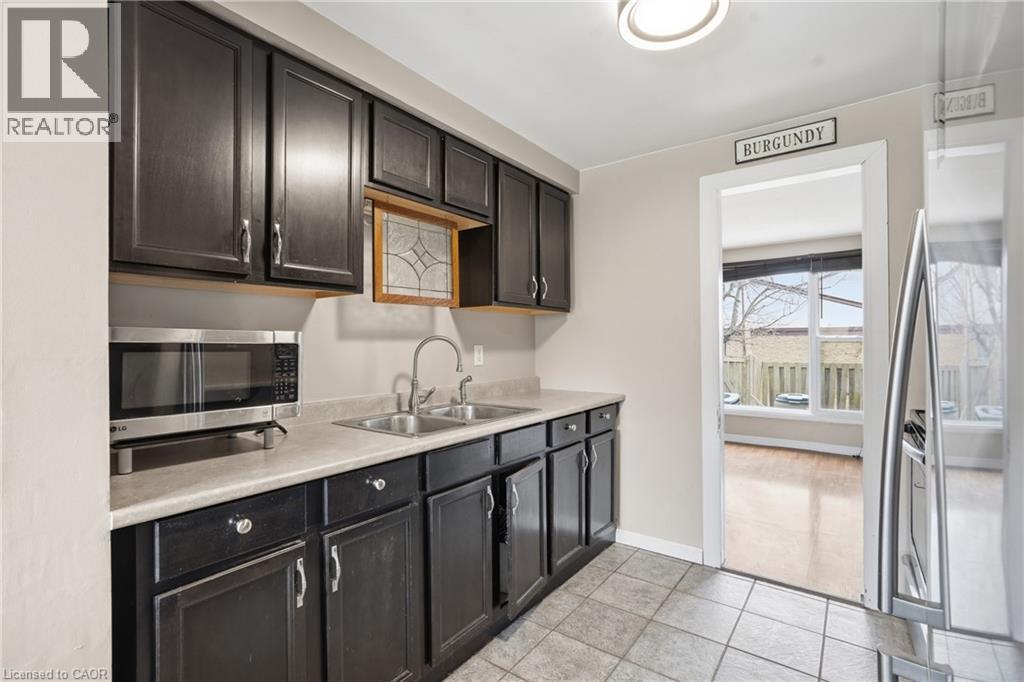 210 Glamis Road Unit# 33, Cambridge, Ontario  N1R 6L3 - Photo 10 - 40811788