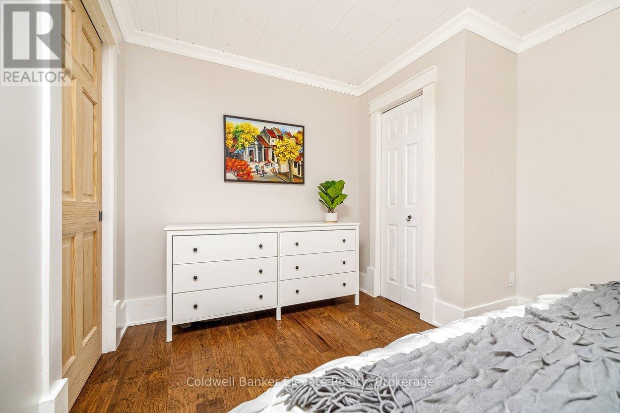 268 Peel Street, Halton Hills, Ontario  L7J 1M8 - Photo 25 - W12925766