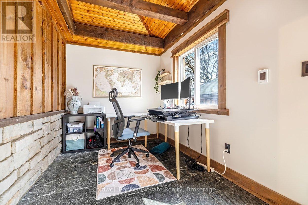 268 Peel Street, Halton Hills, Ontario  L7J 1M8 - Photo 29 - W12925766