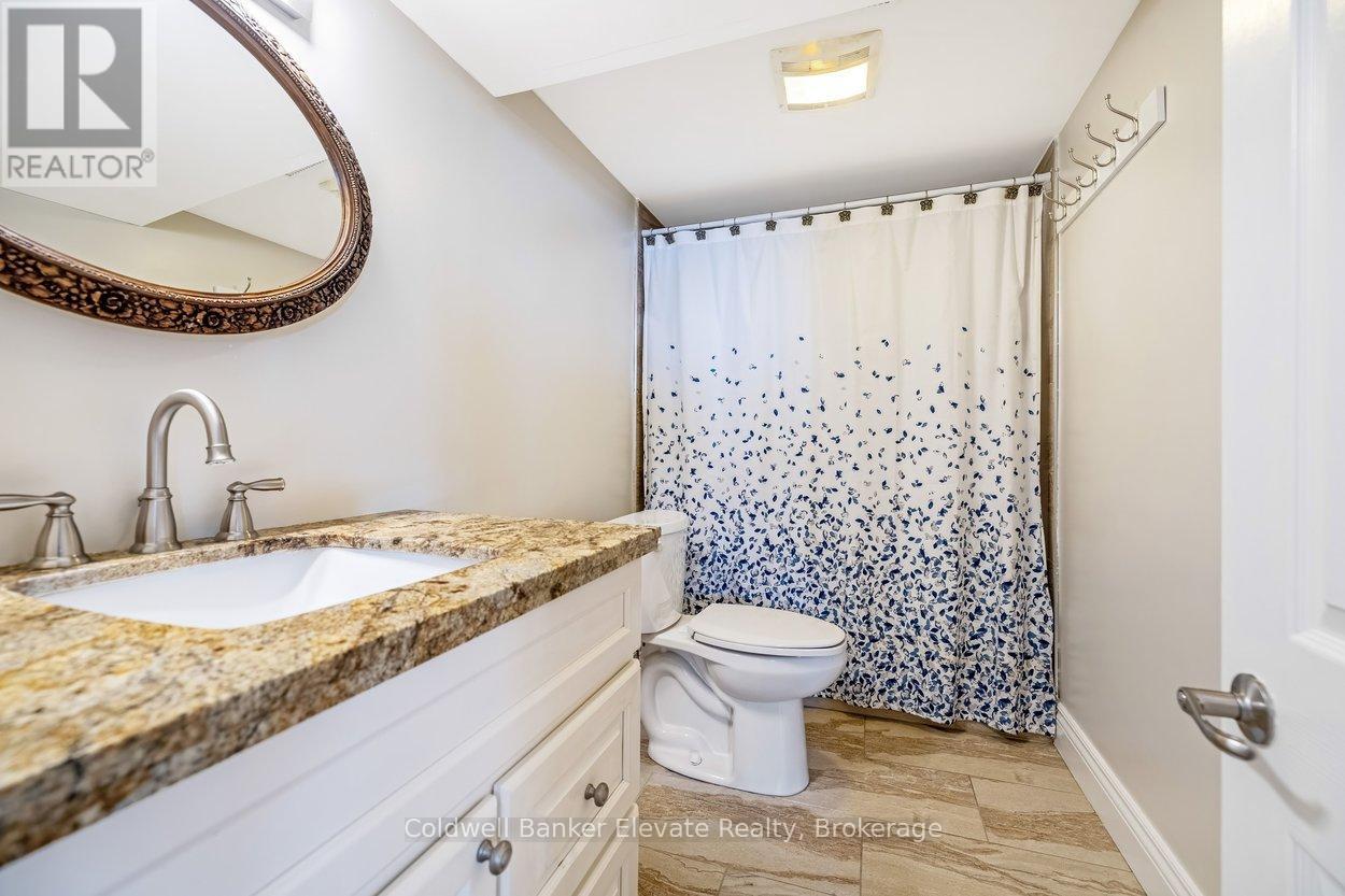 268 Peel Street, Halton Hills, Ontario  L7J 1M8 - Photo 37 - W12925766