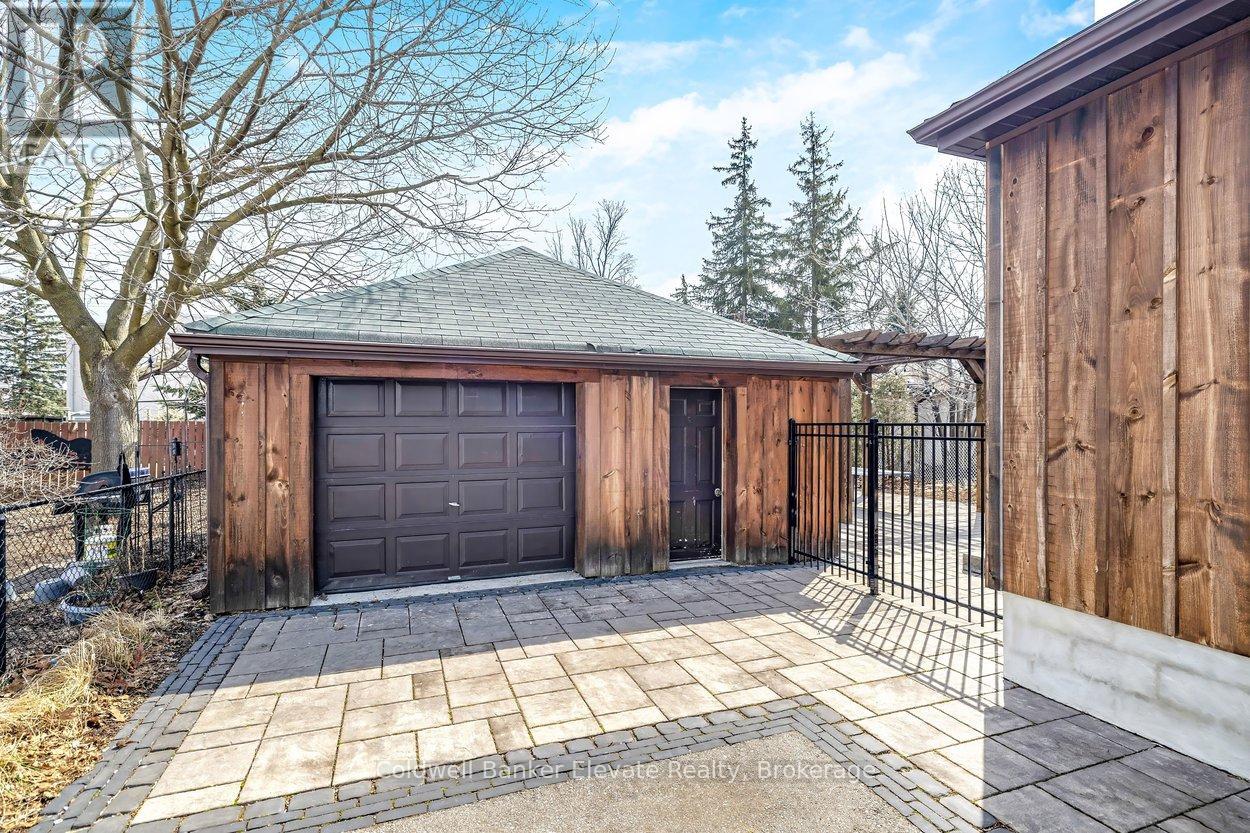 268 Peel Street, Halton Hills, Ontario  L7J 1M8 - Photo 40 - W12925766