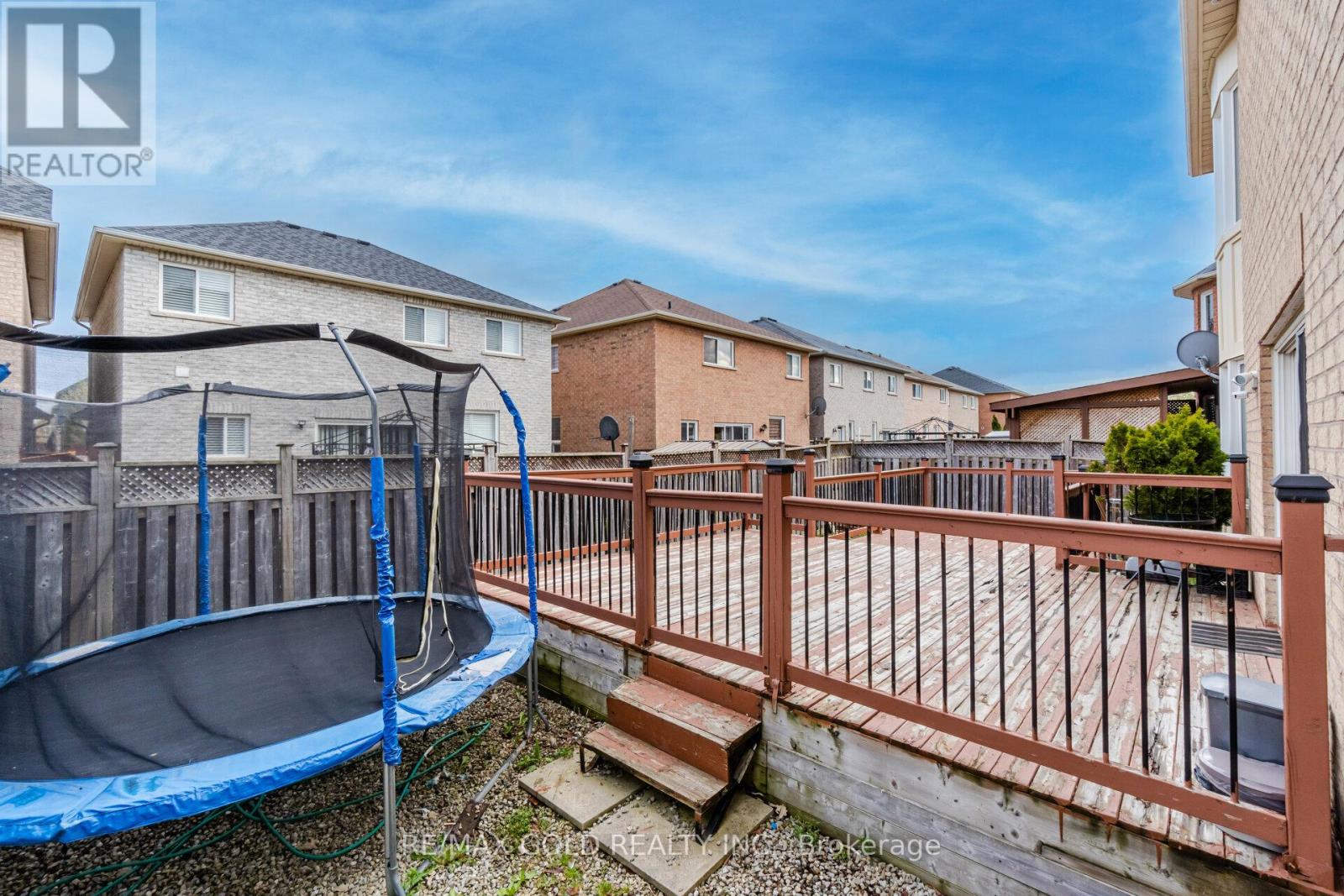 29 Ocean Ridge Drive, Brampton, Ontario  L6R 3K5 - Photo 14 - W12925784