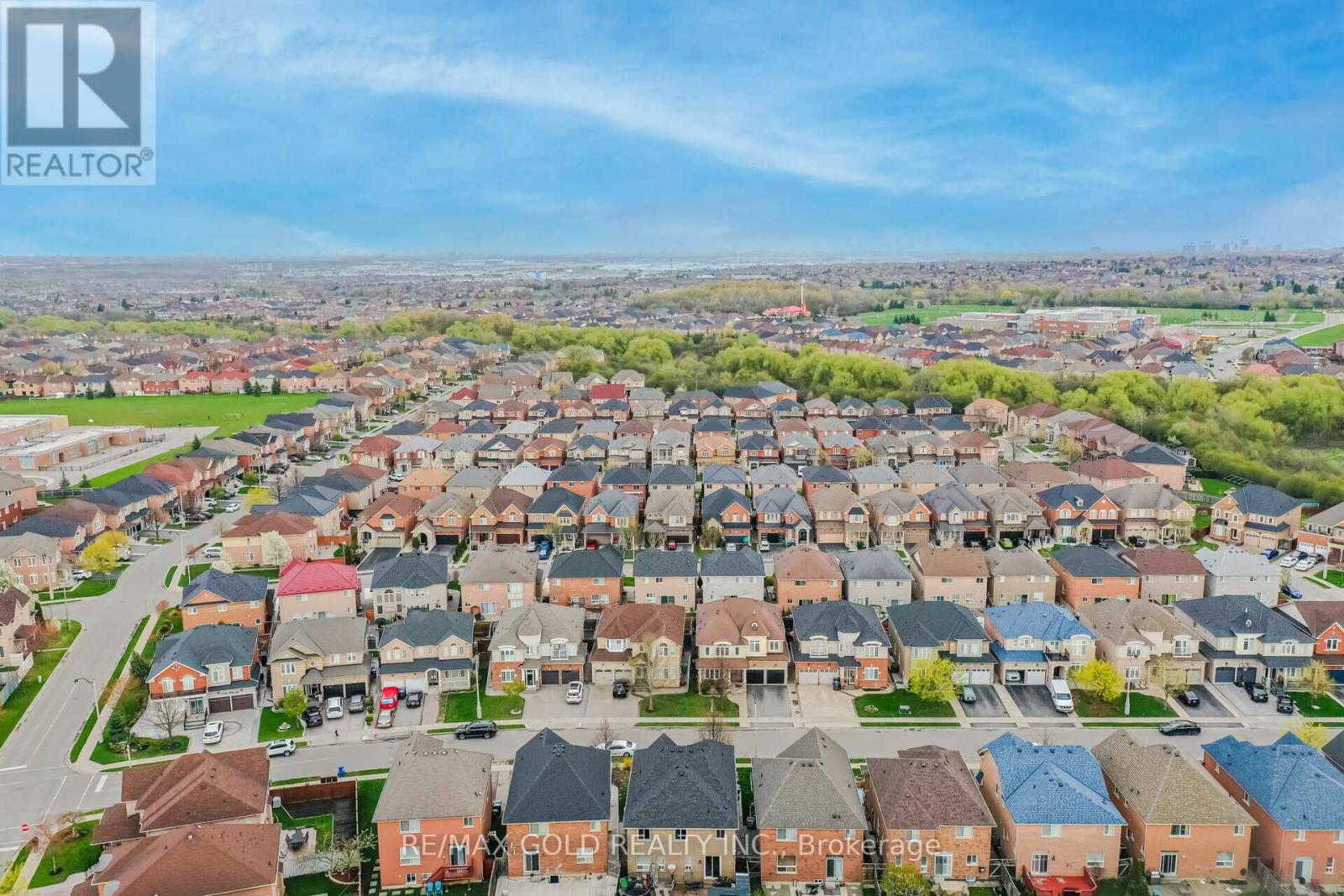 29 Ocean Ridge Drive, Brampton, Ontario  L6R 3K5 - Photo 17 - W12925784