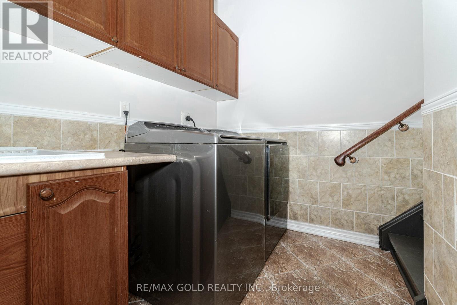 29 Ocean Ridge Drive, Brampton, Ontario  L6R 3K5 - Photo 24 - W12925784