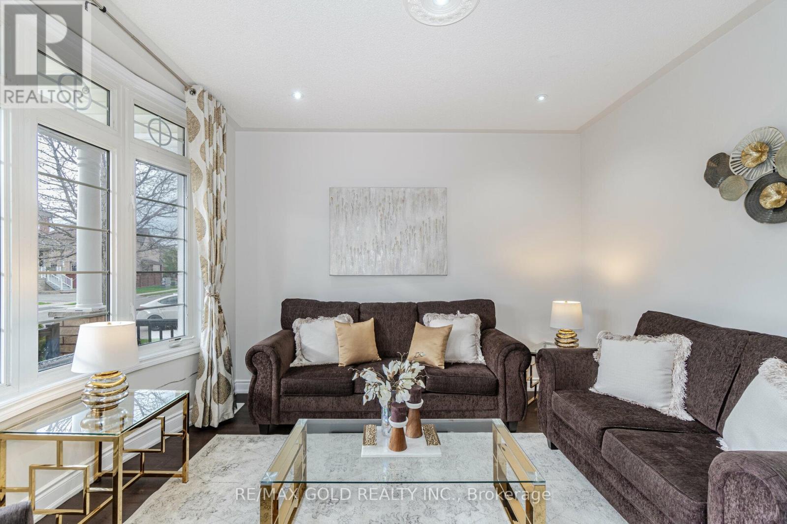 29 Ocean Ridge Drive, Brampton, Ontario  L6R 3K5 - Photo 45 - W12925784