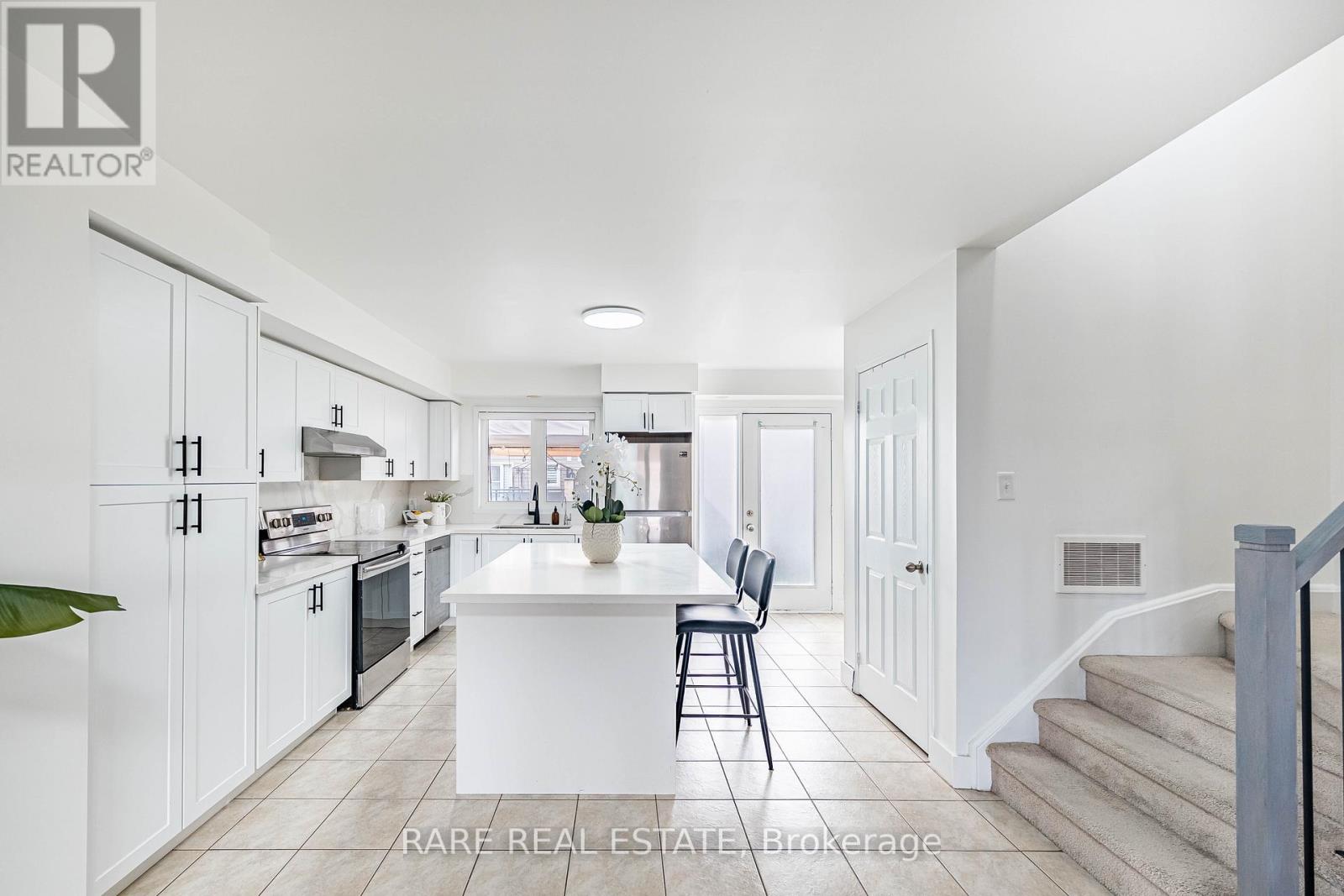 28 - 60 Fairwood Circle, Brampton, Ontario  L6R 0Y6 - Photo 12 - W12925796