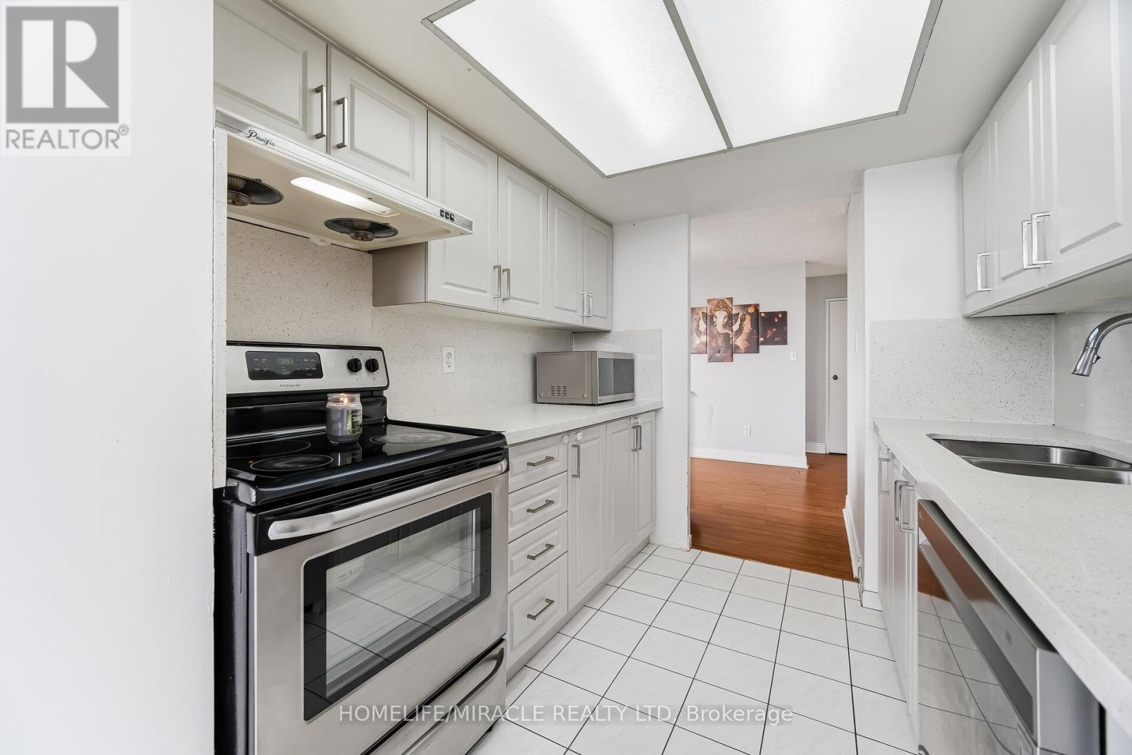 502 - 1 Rowntree Road, Toronto (Mount Olive-Silverstone-Jamestown), Ontario  M9V 5G7 - Photo 19 - W12925822