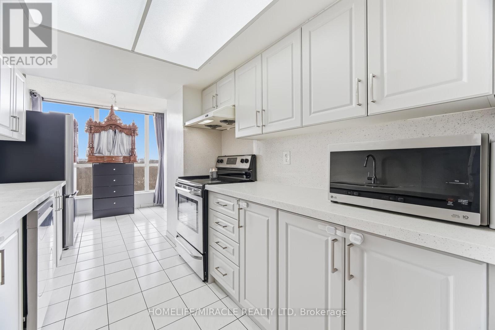 502 - 1 Rowntree Road, Toronto (Mount Olive-Silverstone-Jamestown), Ontario  M9V 5G7 - Photo 21 - W12925822