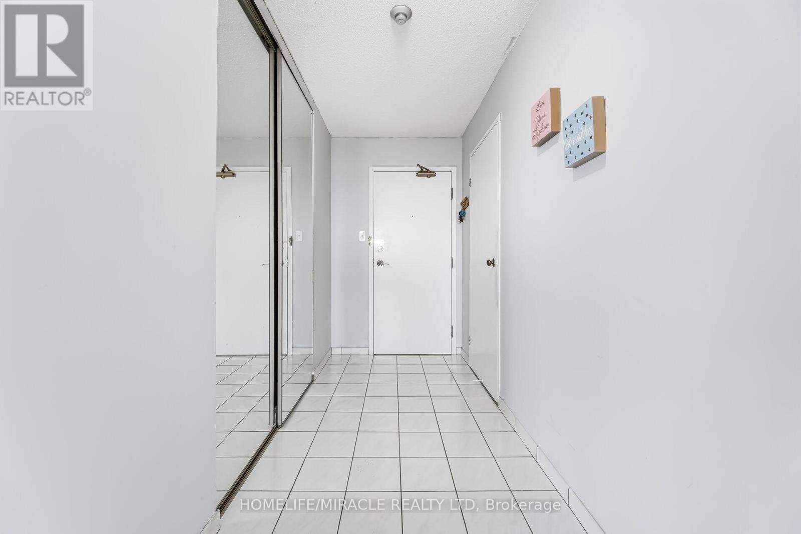 502 - 1 Rowntree Road, Toronto (Mount Olive-Silverstone-Jamestown), Ontario  M9V 5G7 - Photo 8 - W12925822