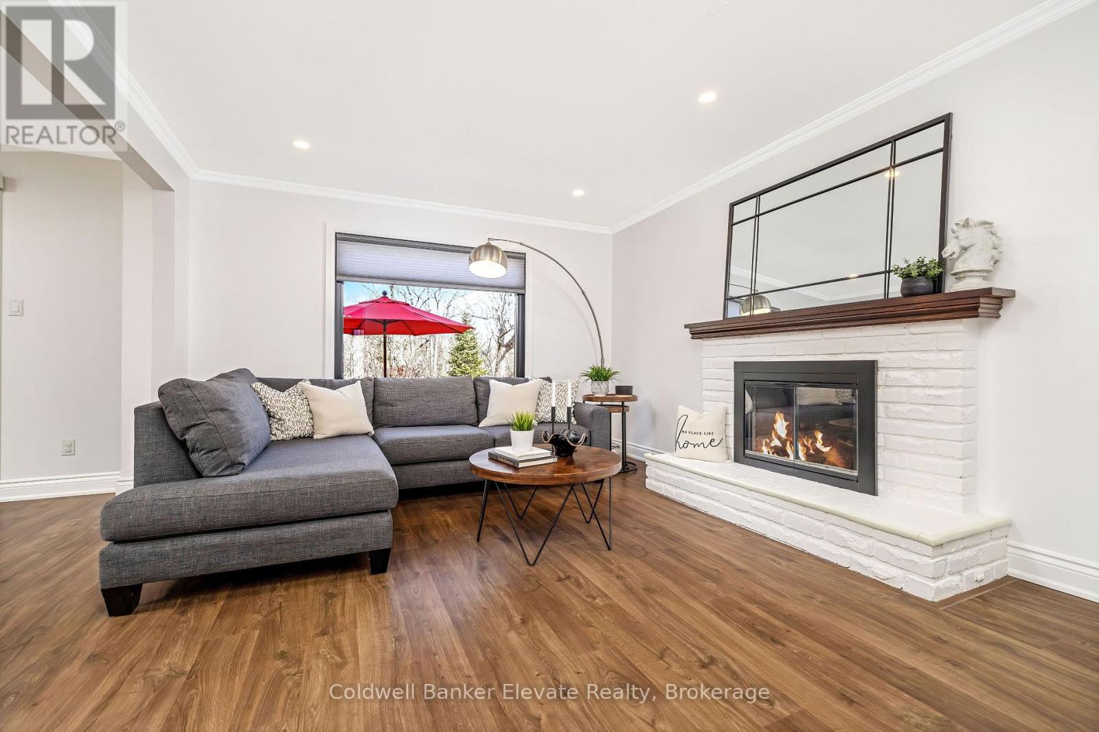 3017 Silverthorn Drive, Oakville, Ontario  L6L 5N4 - Photo 10 - W12925828