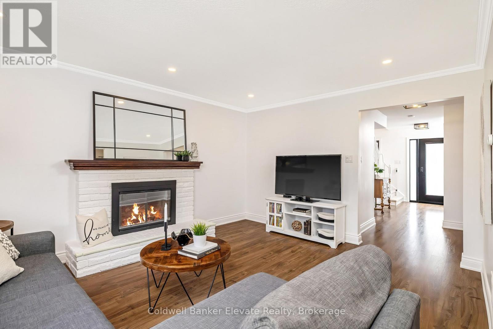 3017 Silverthorn Drive, Oakville, Ontario  L6L 5N4 - Photo 13 - W12925828