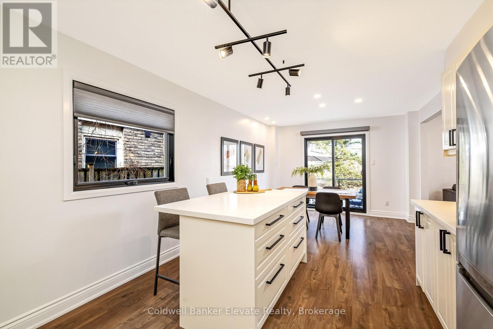 3017 Silverthorn Drive, Oakville, Ontario  L6L 5N4 - Photo 21 - W12925828