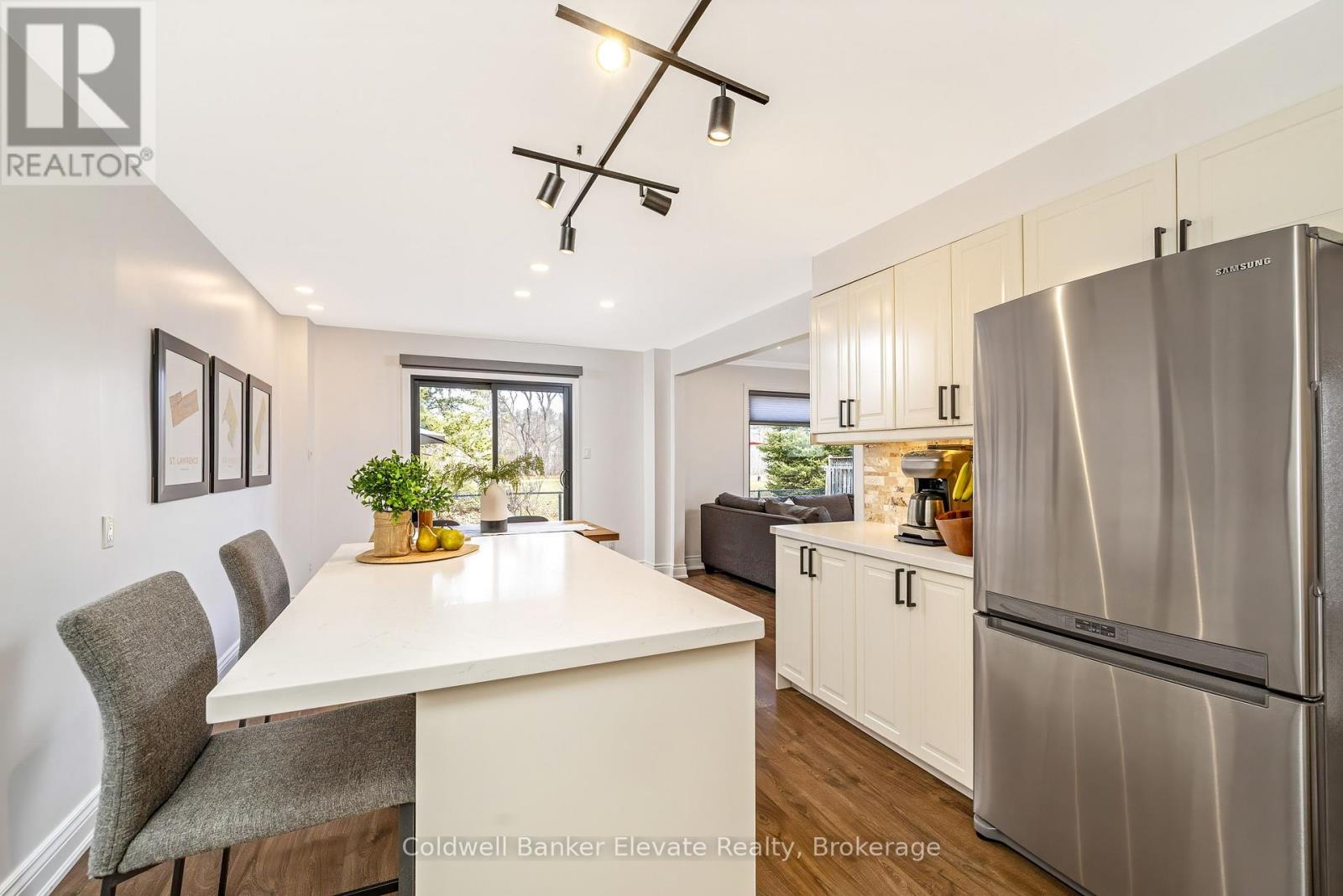 3017 Silverthorn Drive, Oakville, Ontario  L6L 5N4 - Photo 22 - W12925828