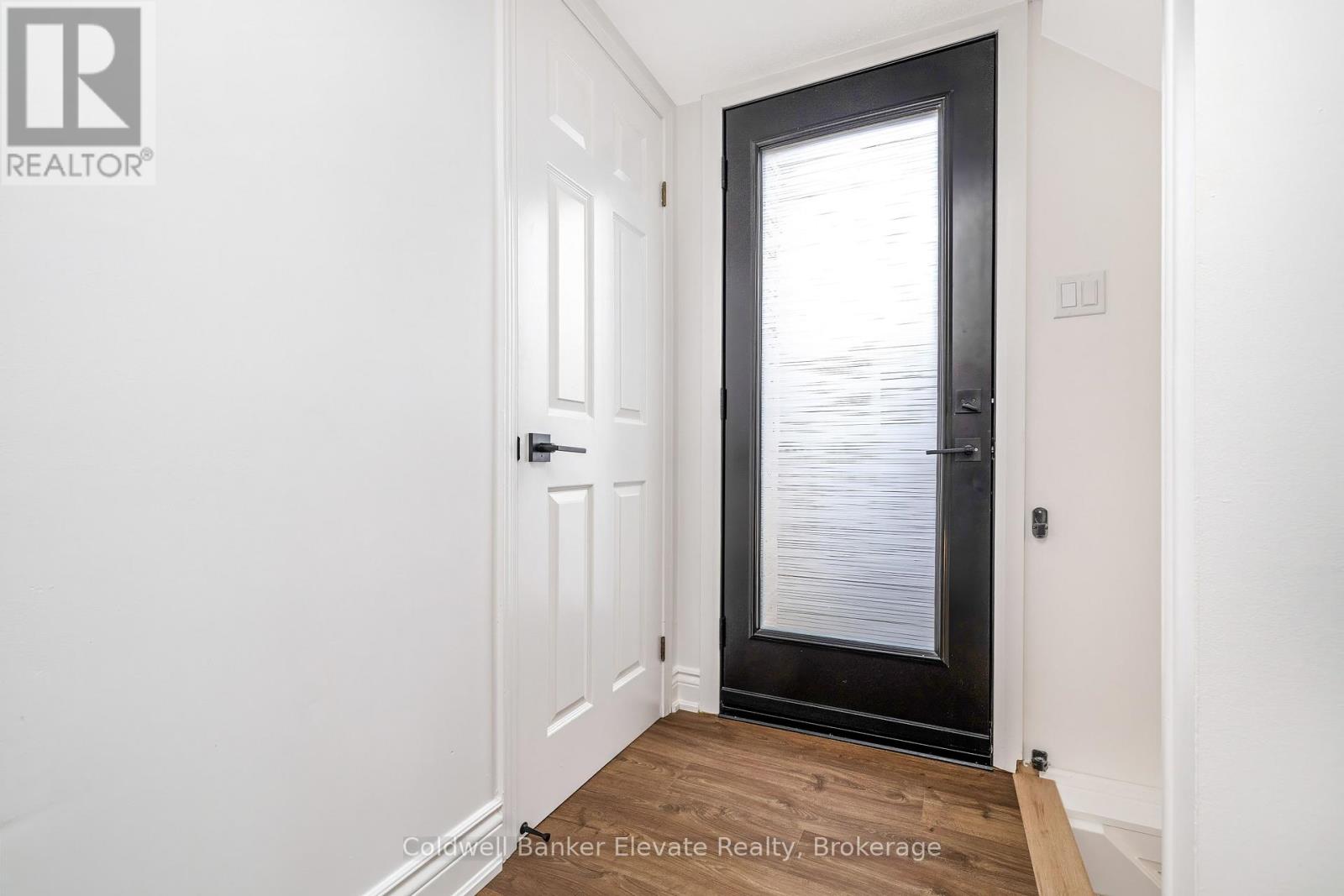 3017 Silverthorn Drive, Oakville, Ontario  L6L 5N4 - Photo 23 - W12925828