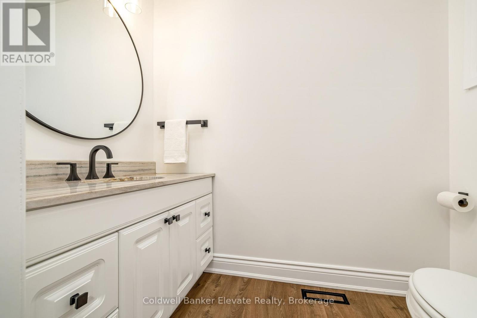 3017 Silverthorn Drive, Oakville, Ontario  L6L 5N4 - Photo 24 - W12925828