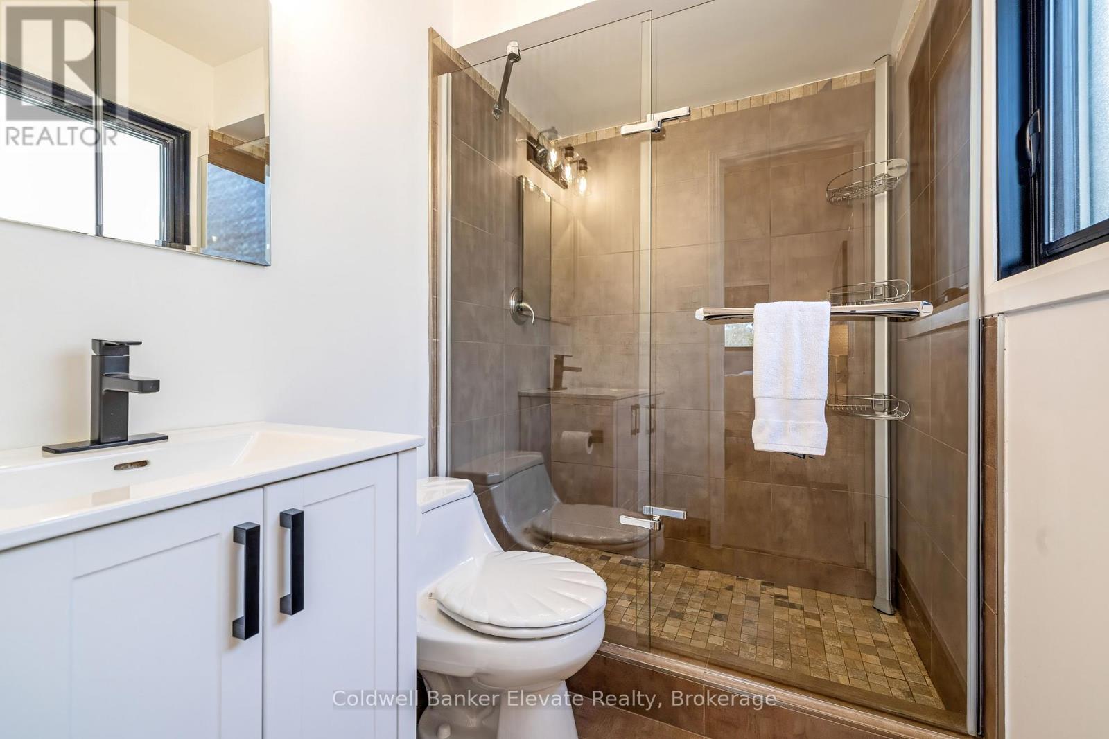 3017 Silverthorn Drive, Oakville, Ontario  L6L 5N4 - Photo 29 - W12925828