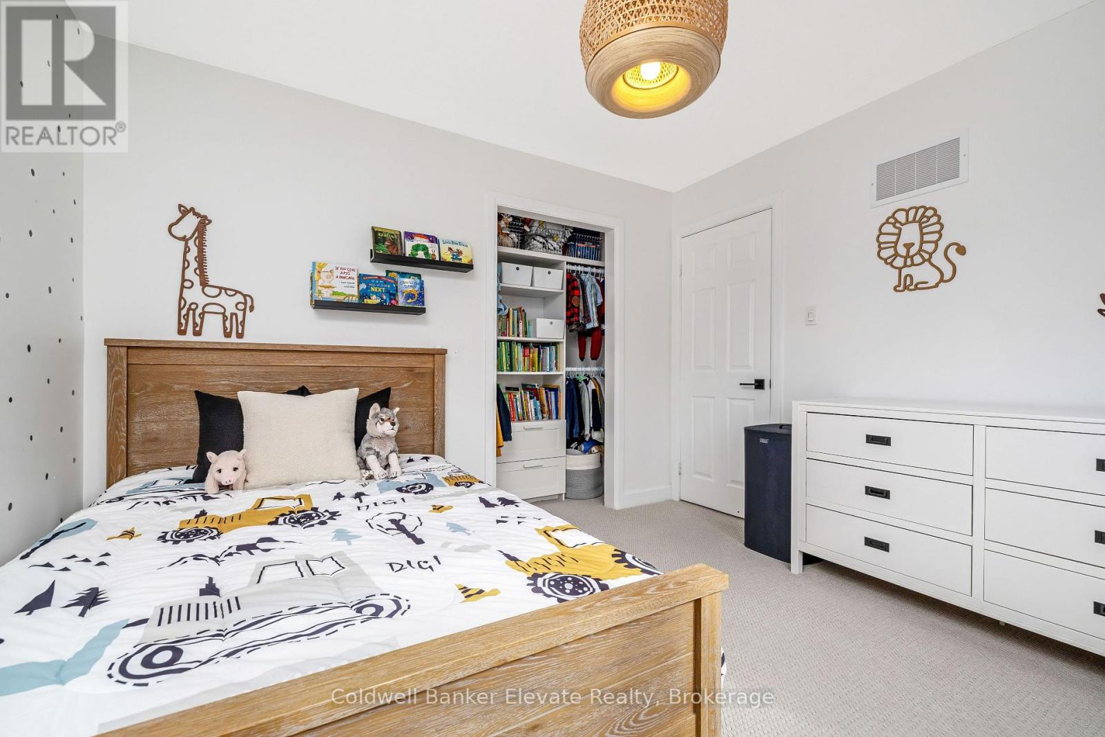 3017 Silverthorn Drive, Oakville, Ontario  L6L 5N4 - Photo 34 - W12925828