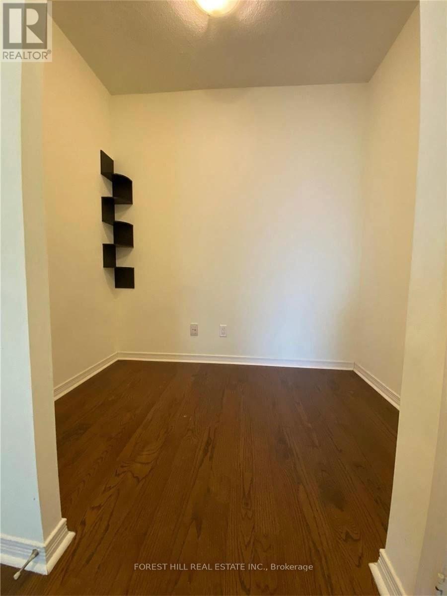 1105 - 2230 Lakeshore Boulevard W, Toronto, Ontario  M8V 0B2 - Photo 5 - W12925858