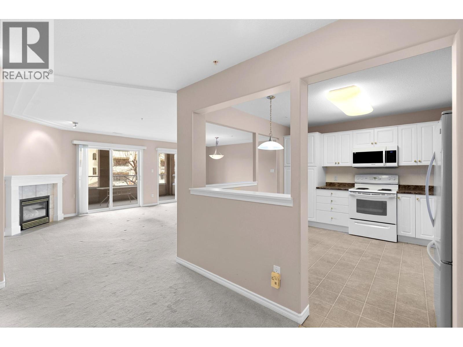 1966 Durnin Road Unit# 303, Kelowna, British Columbia  V1X 7Z2 - Photo 8 - 10380542