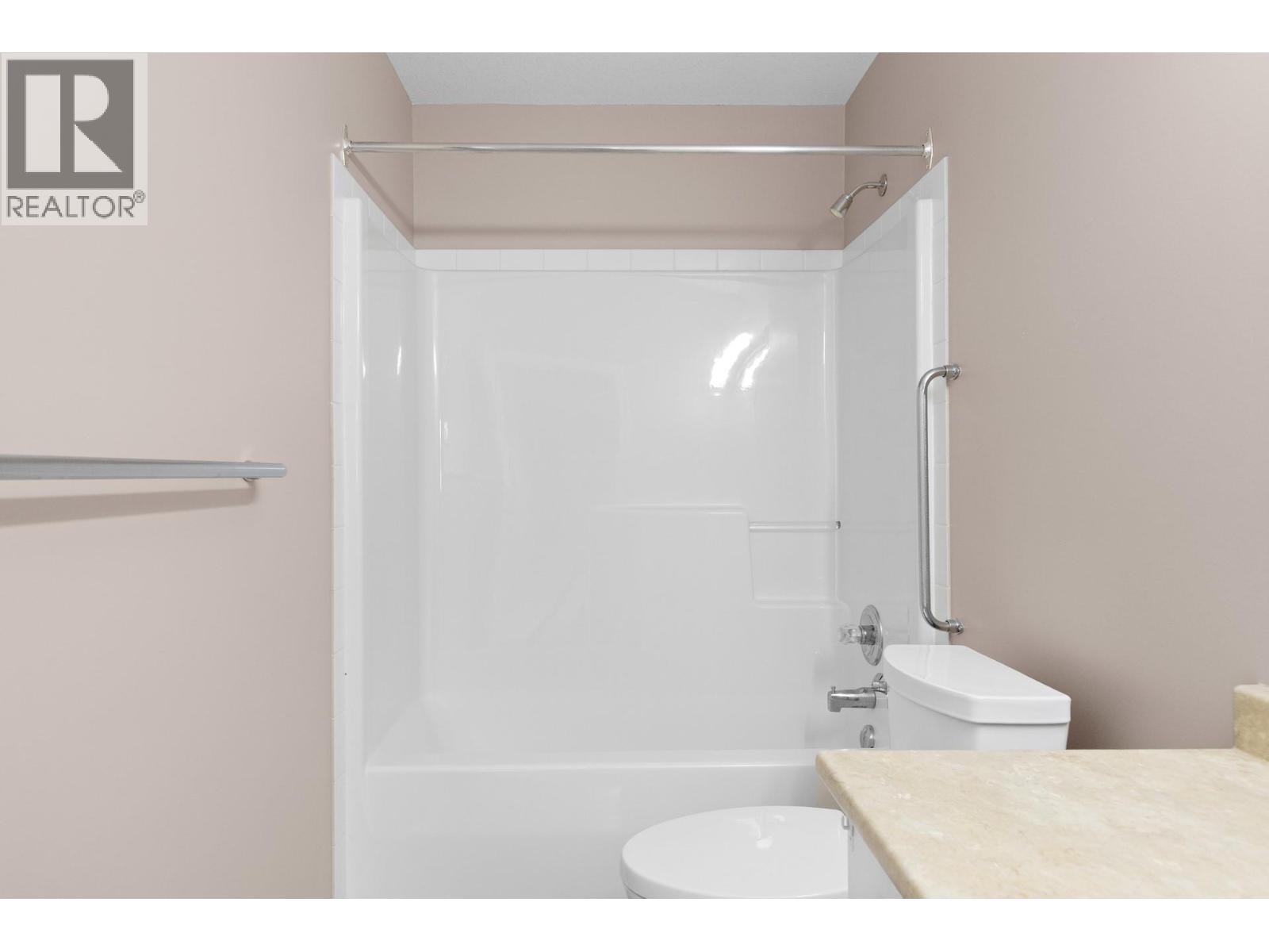 1966 Durnin Road Unit# 303, Kelowna, British Columbia  V1X 7Z2 - Photo 28 - 10380542