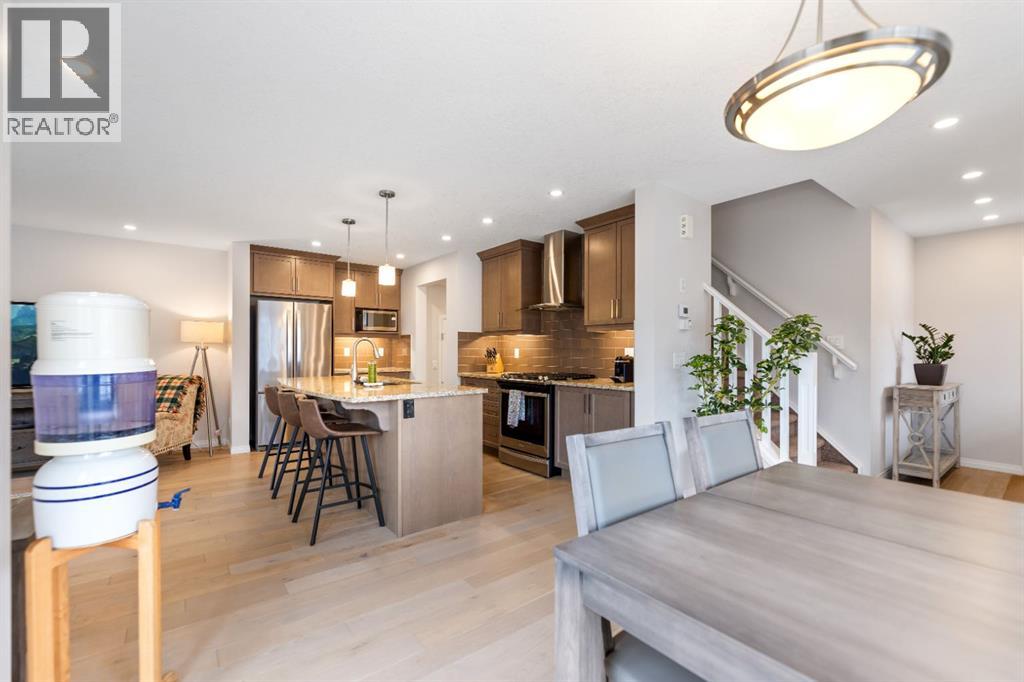 242 Hillcrest Square SW, Airdrie, Alberta  T4B 4J2 - Photo 13 - A2295317