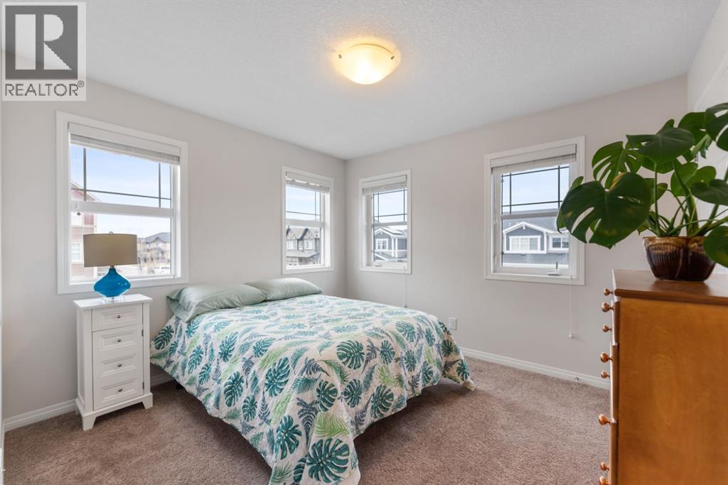 242 Hillcrest Square SW, Airdrie, Alberta  T4B 4J2 - Photo 23 - A2295317