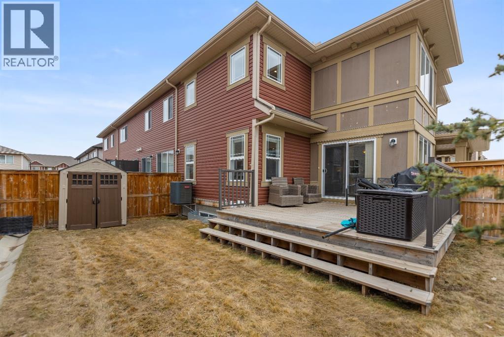 242 Hillcrest Square SW, Airdrie, Alberta  T4B 4J2 - Photo 5 - A2295317