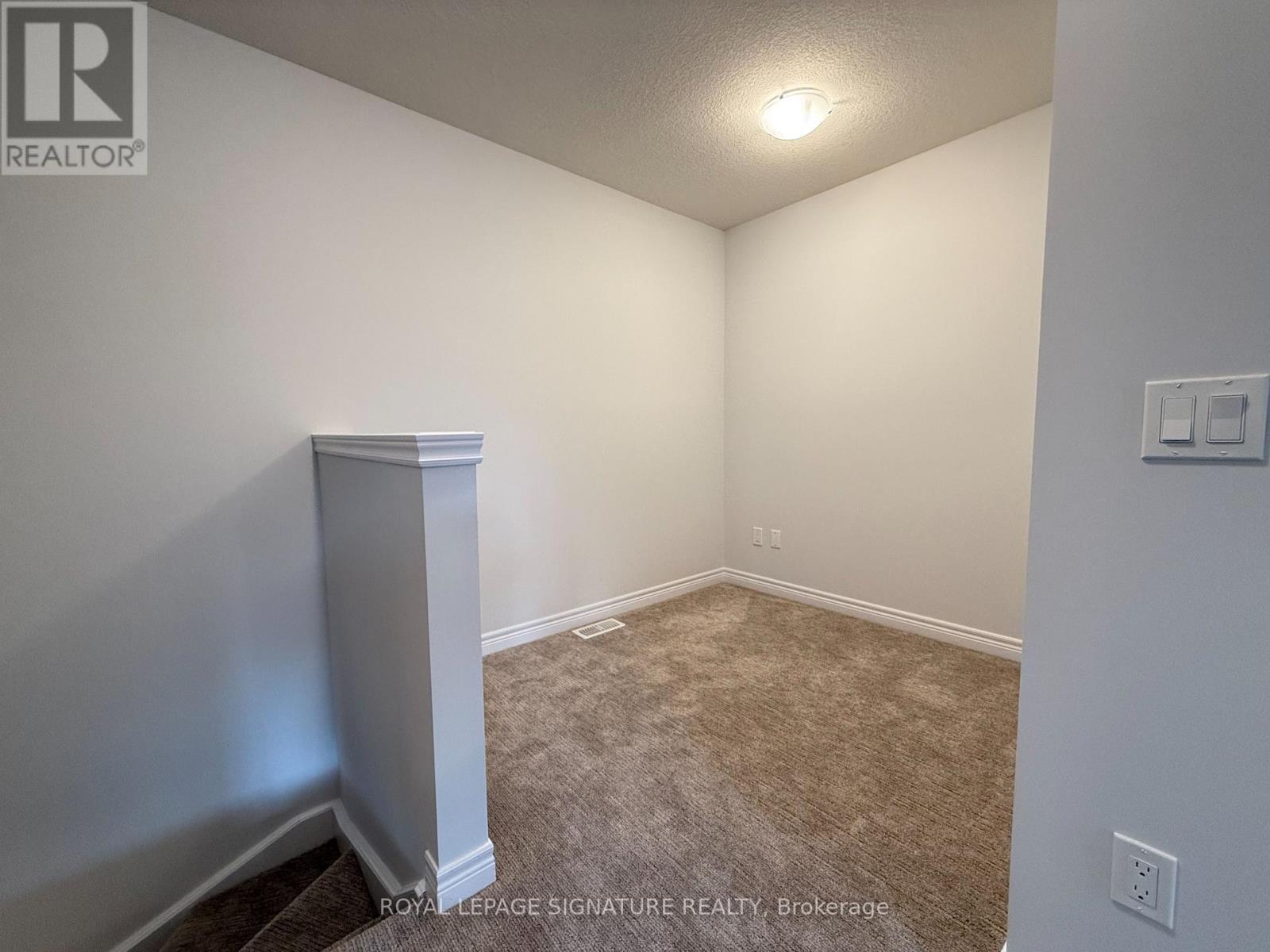 35 - 19 Picardy Drive, Hamilton, Ontario  L8J 0M7 - Photo 17 - X12925810