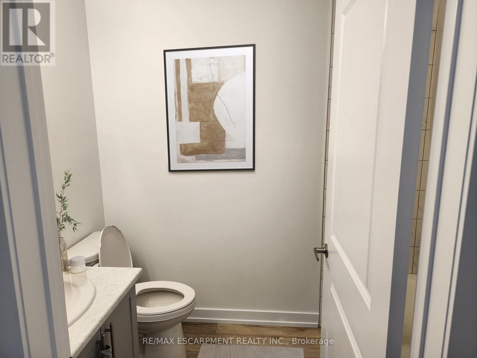 313 - 5055 Greenlane Road, Lincoln, Ontario  L0R 1B3 - Photo 5 - X12925848