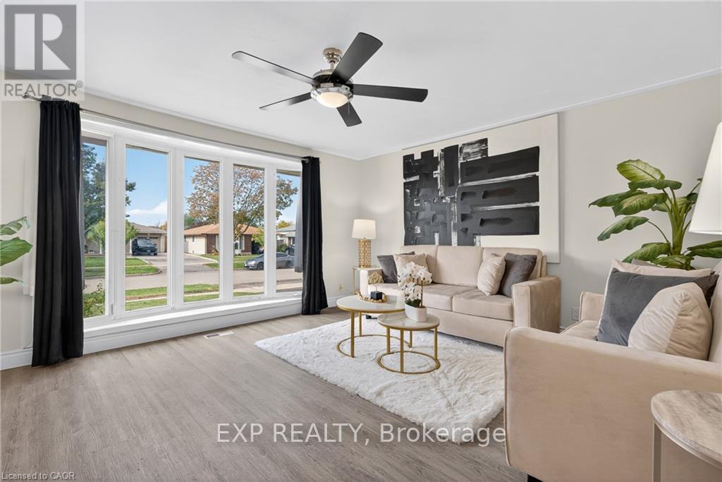 Upper - 146 Appalachian Crescent, Kitchener, Ontario  N2E 1A4 - Photo 4 - X12925864