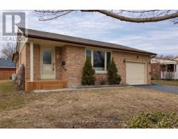 8 DUNSFORD CRESCENT, St. Marys, Ontario