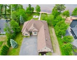 857 Sunnyside Beach RD, Sault Ste. Marie, Ontario