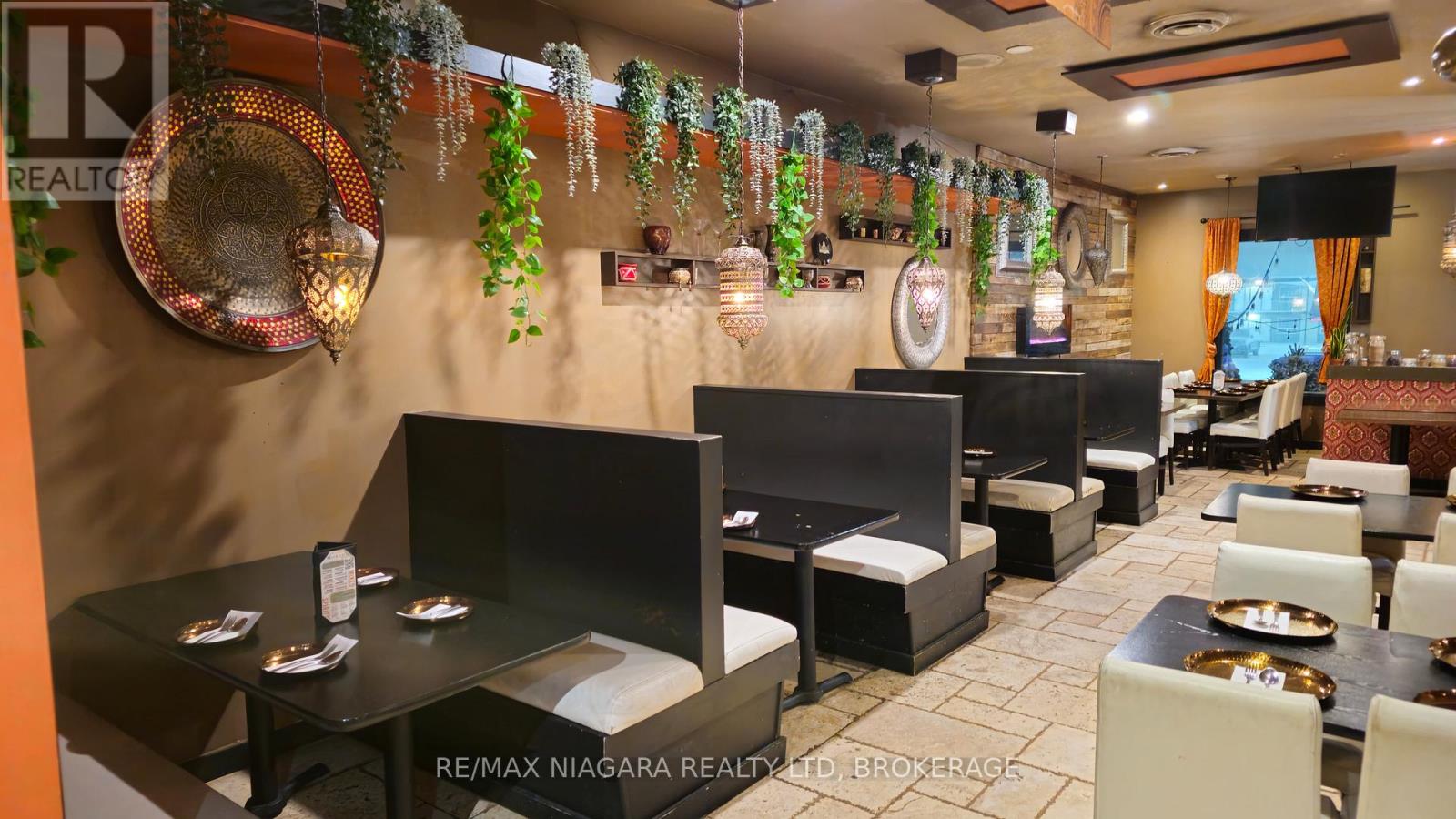 5993 Stanley Avenue, Niagara Falls, Ontario  L2G 3Y2 - Photo 5 - X12858656