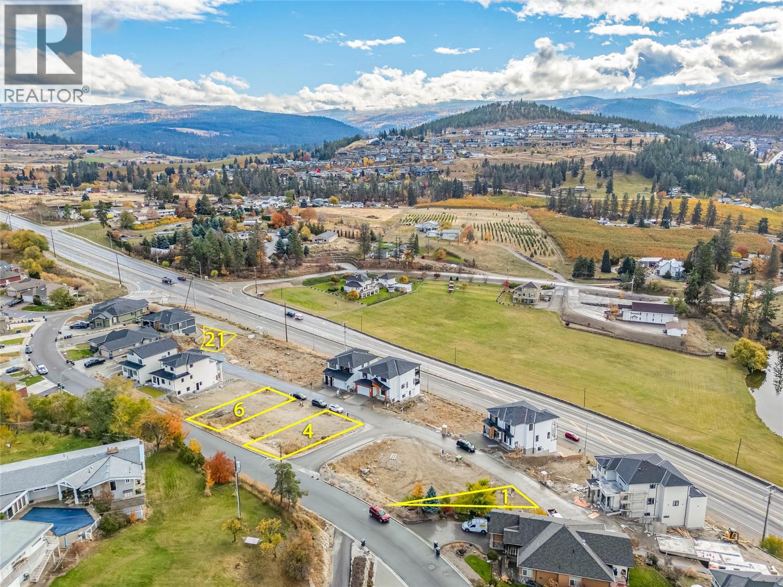 1184 Hume Avenue, Kelowna, British Columbia  V1P 0A9 - Photo 2 - 10379882