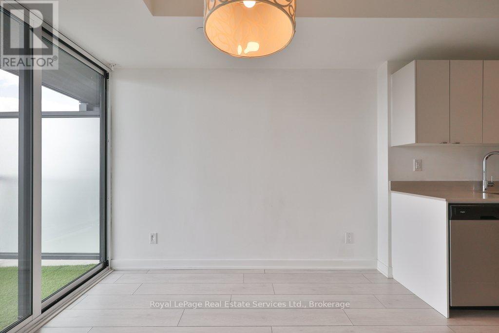 A605 - 3210 Dakota Common, Burlington, Ontario  L7M 2A8 - Photo 15 - W12880560