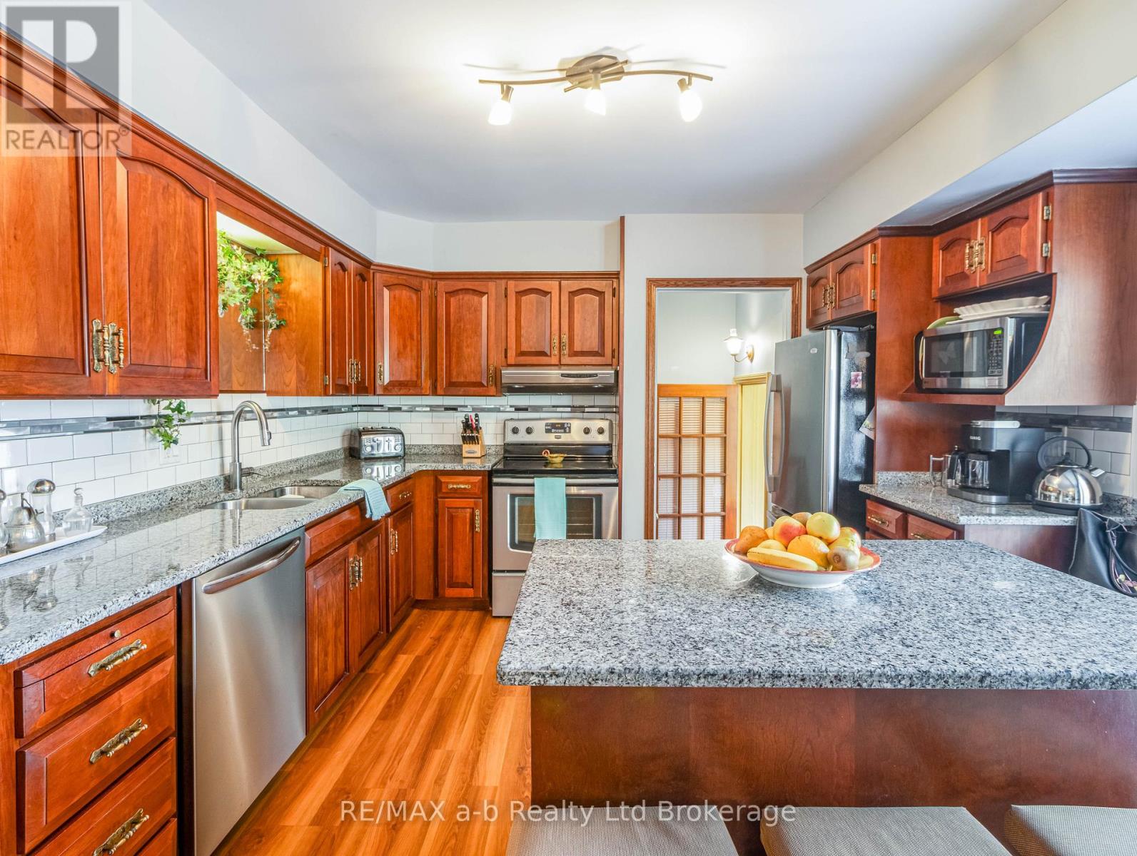 543 Highland Drive, Woodstock, Ontario  N4S 5X1 - Photo 17 - X12925974