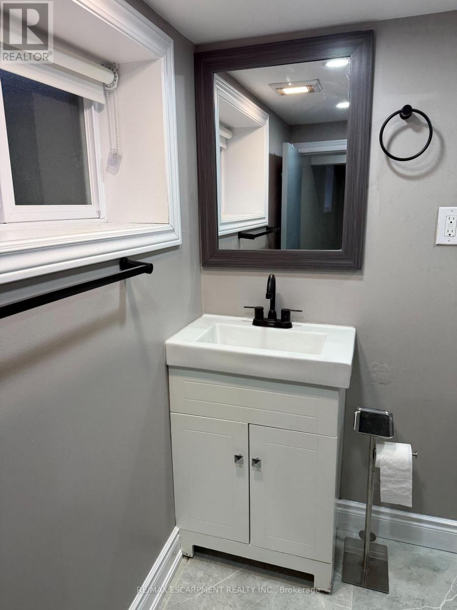 Lower - 22 Graham Avenue N, Hamilton, Ontario  L8H 4J7 - Photo 20 - X12809304