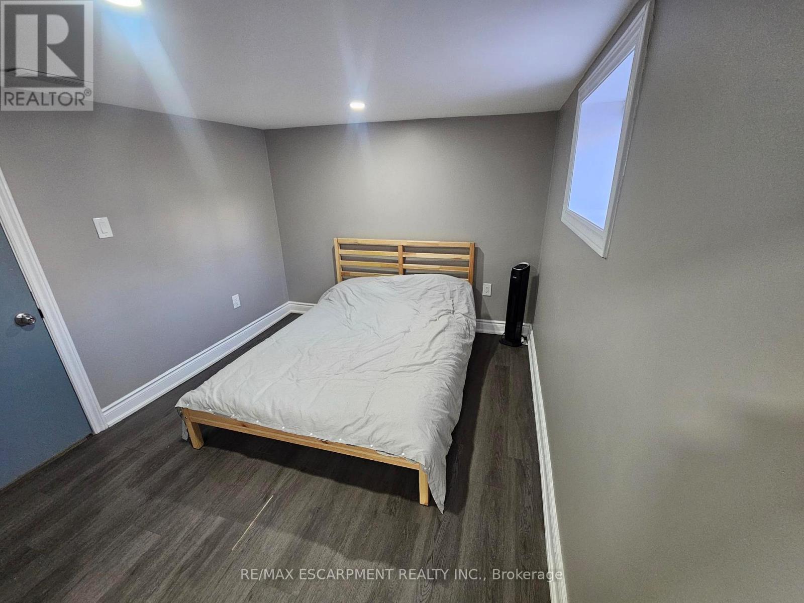 Lower - 22 Graham Avenue N, Hamilton, Ontario  L8H 4J7 - Photo 17 - X12809304