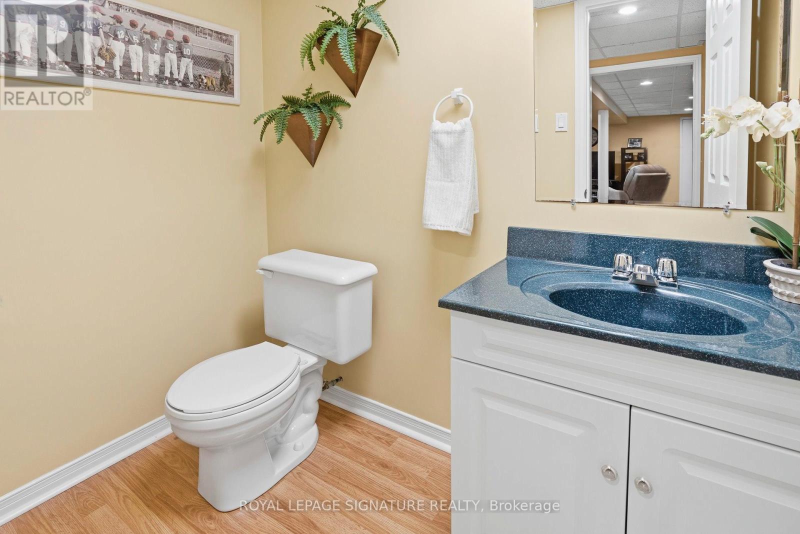 18 Webster Way, Halton Hills, Ontario L7G 5J7 - Photo 38 - W12924960