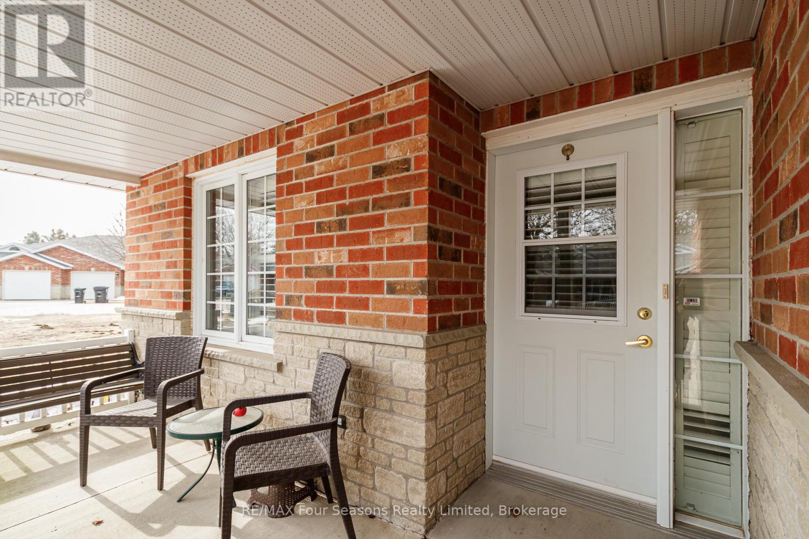 49 - 275 Huron Street, Clearview (Stayner), Ontario  L0M 1S0 - Photo 3 - S12926040