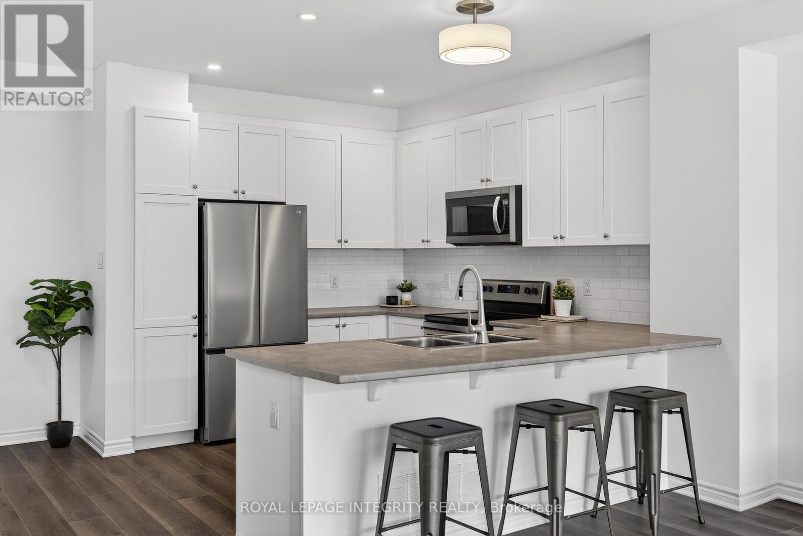 21 Caspian Row, Ottawa, Ontario  K2V 0R7 - Photo 10 - X12925650