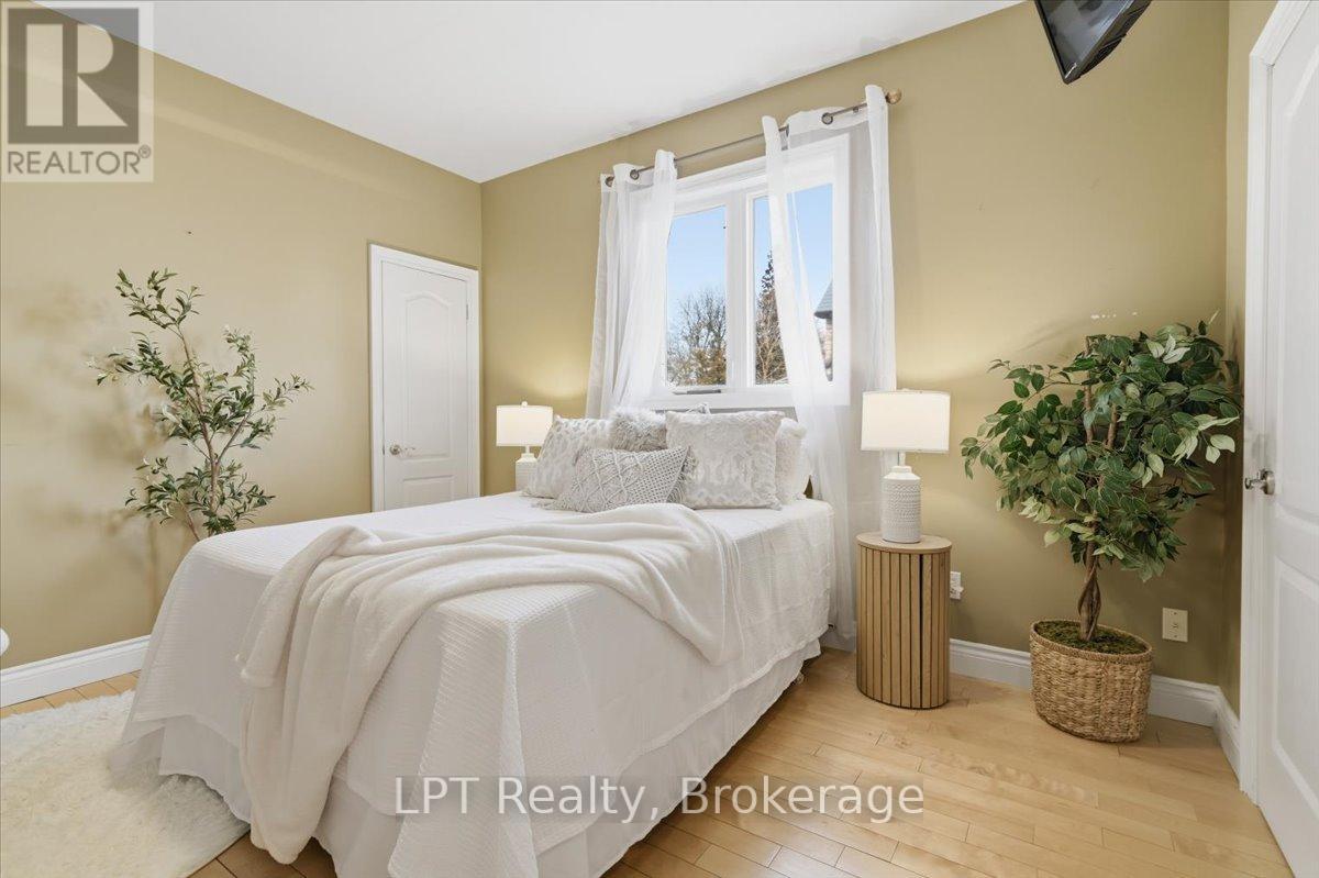 1879 Appleview Road, Pickering, Ontario L1V 1T7 - Photo 19 - E12925884