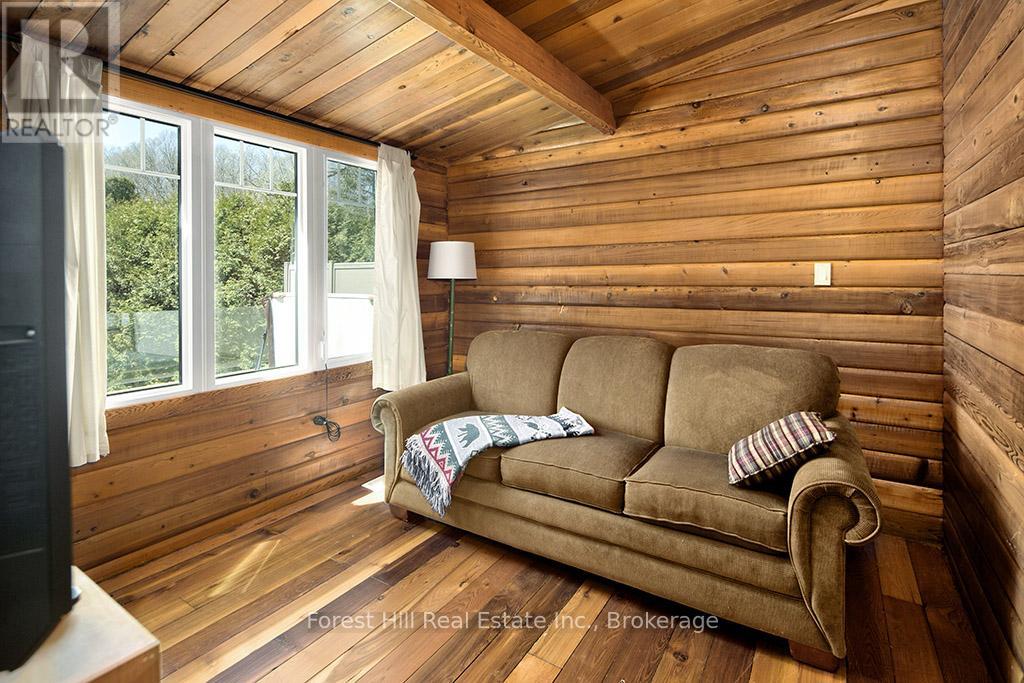 222 Plantt's Point Road, Grey Highlands, Ontario  N0C 1E0 - Photo 13 - X12925894