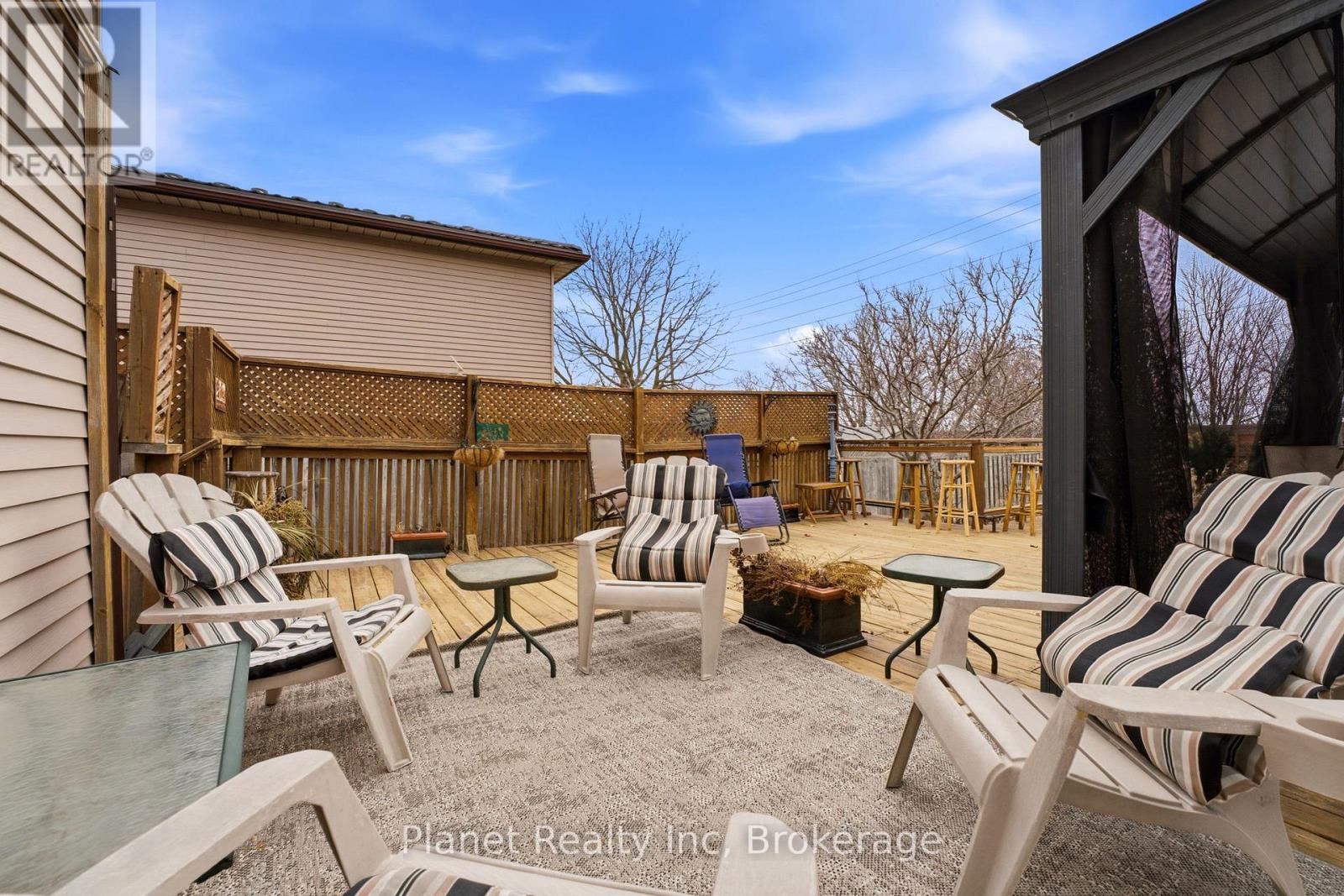 155 Foxhunt Road, Waterloo, Ontario  N2K 2R8 - Photo 24 - X12925946