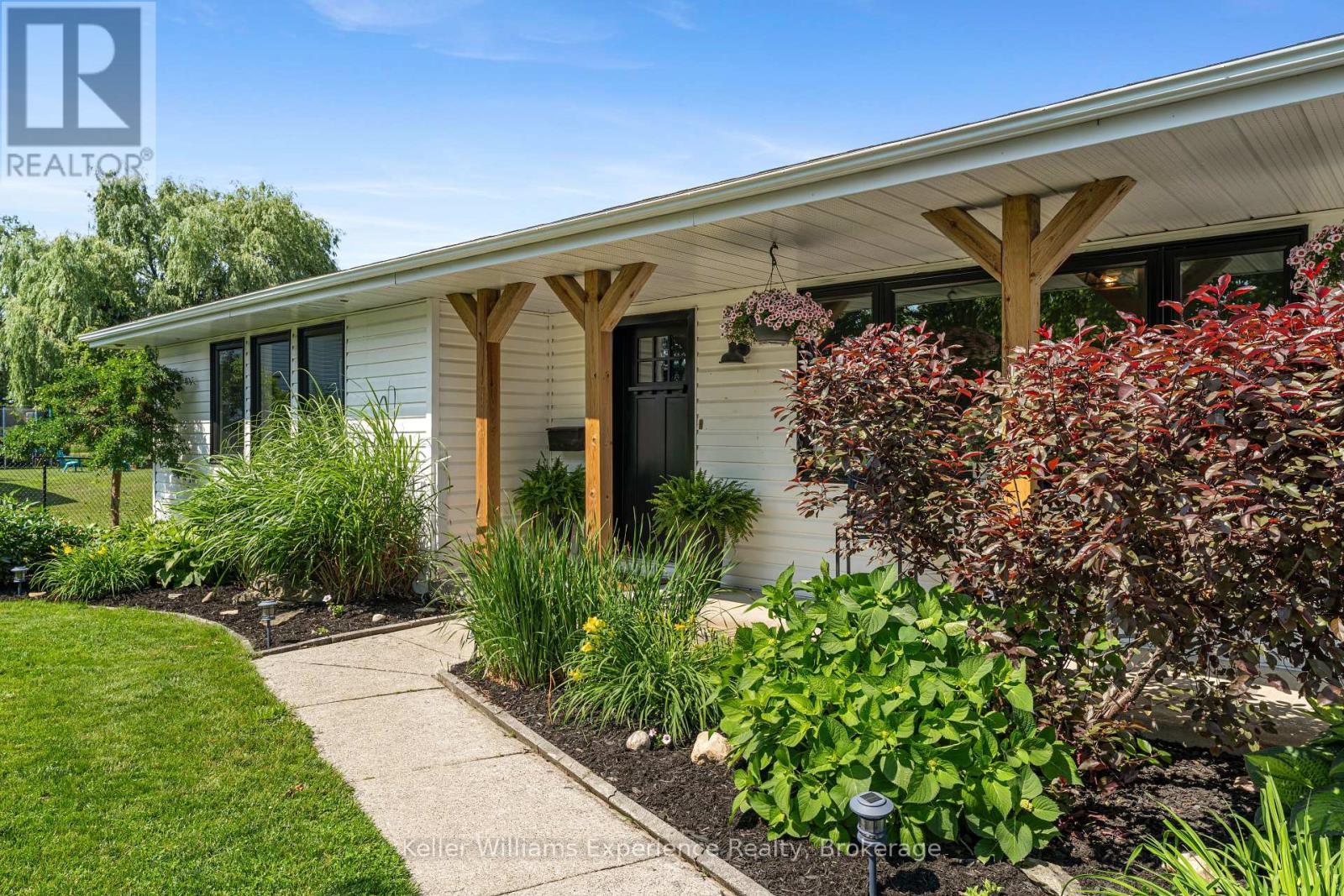 110 Mary Avenue, Georgian Bluffs, Ontario  N4K 5N5 - Photo 34 - X12926048