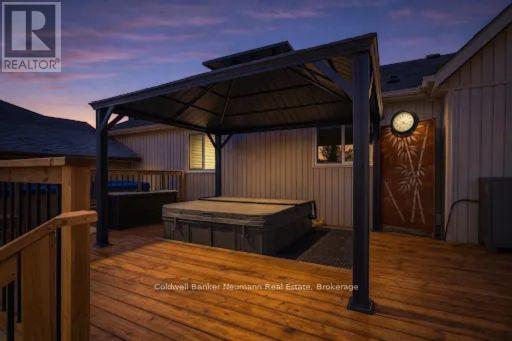 49 Torrance Lane, Centre Wellington, Ontario  N0B 1J0 - Photo 31 - X12926094