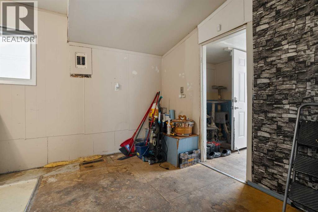 5215 50 Street, Strome, Alberta  T0B 4H0 - Photo 18 - A2294001