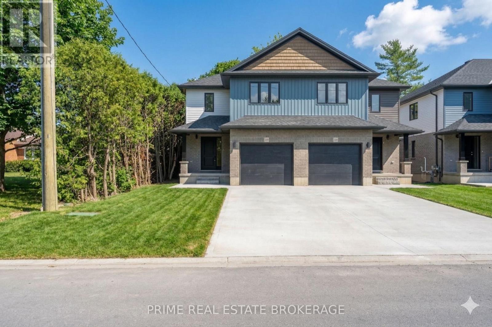 8 - 177 Chestnut Street, Lucan Biddulph, Ontario  N0M 2J0 - Photo 1 - X12926092