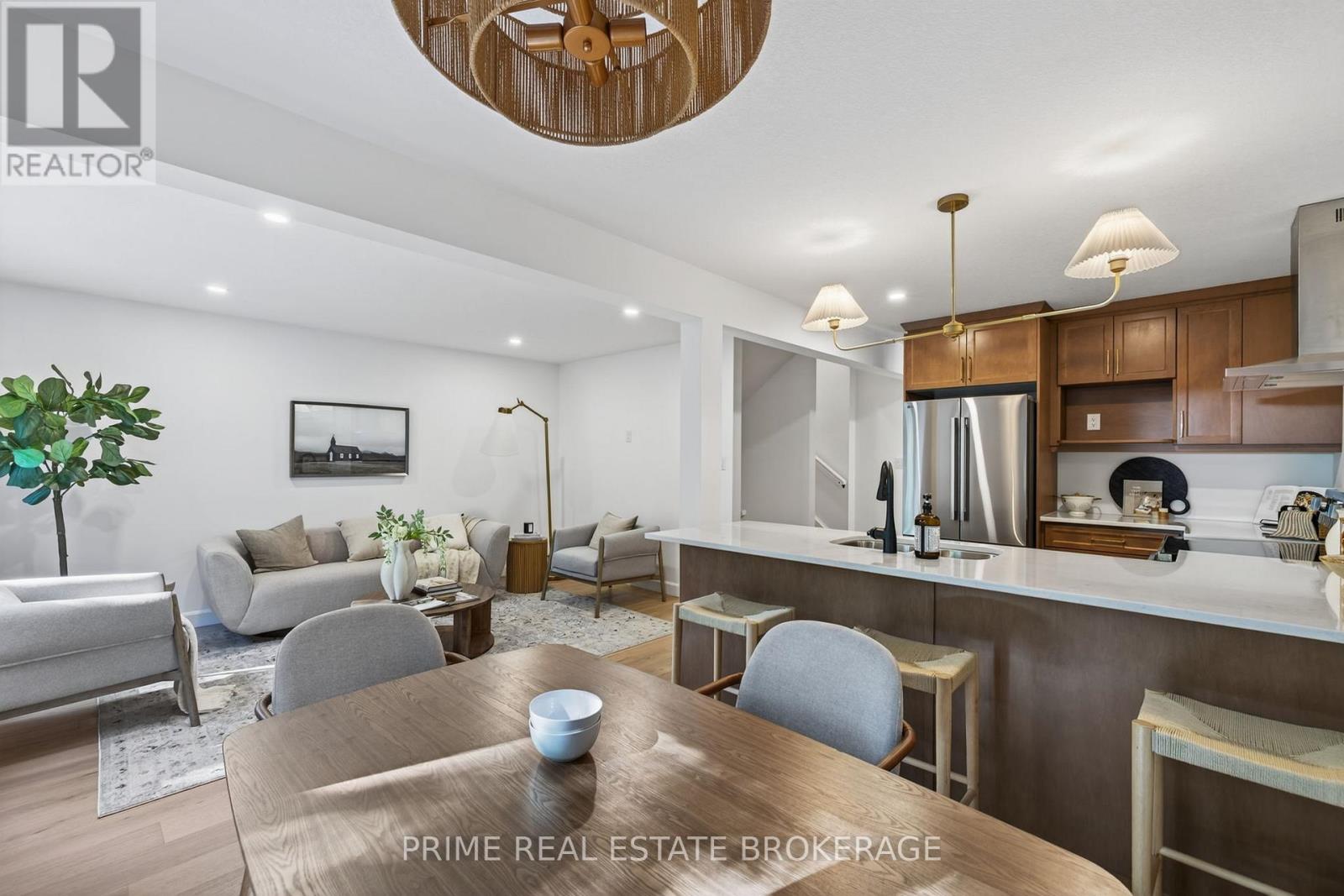 8 - 177 Chestnut Street, Lucan Biddulph, Ontario  N0M 2J0 - Photo 10 - X12926092