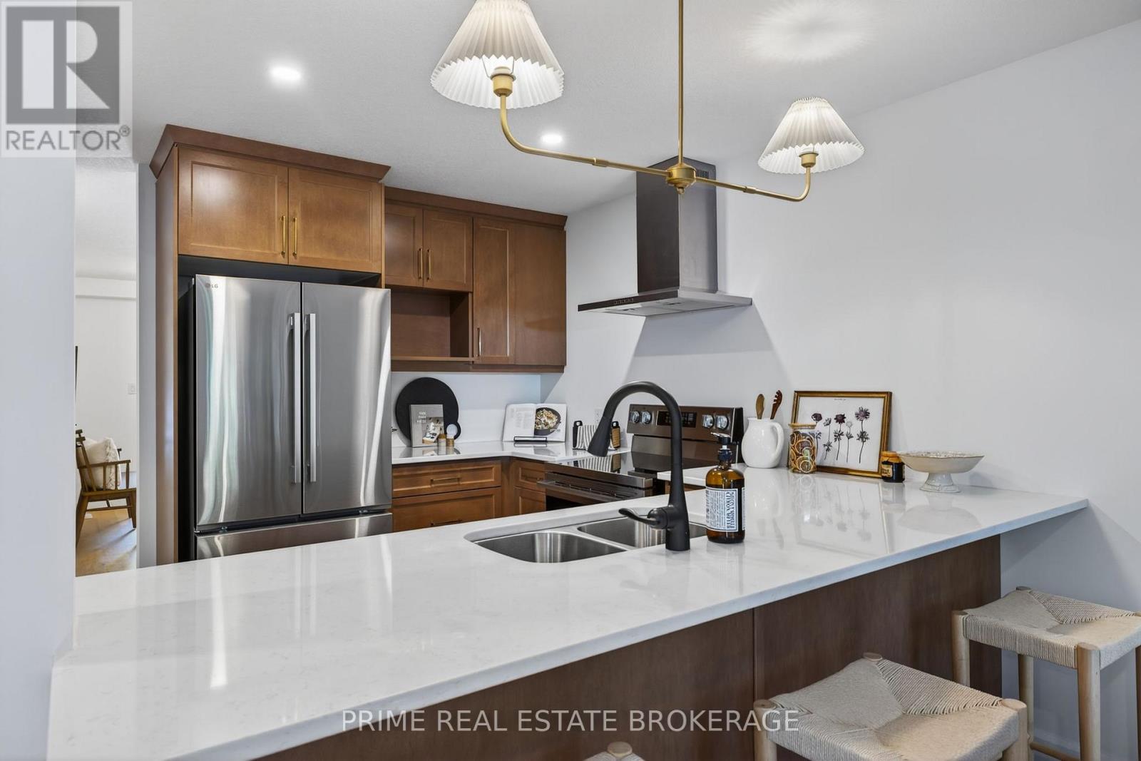 8 - 177 Chestnut Street, Lucan Biddulph, Ontario  N0M 2J0 - Photo 9 - X12926092